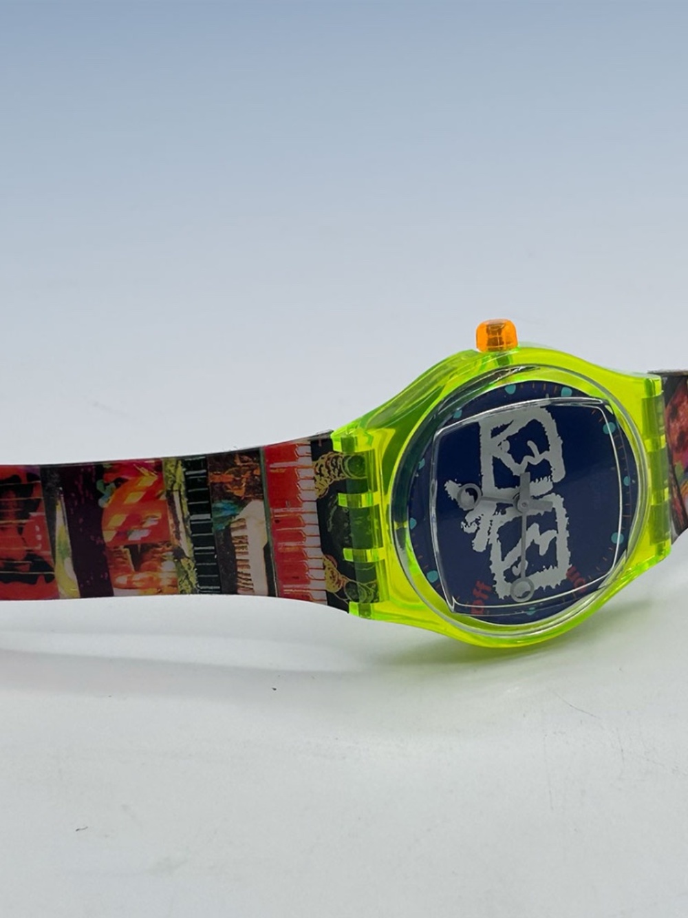 1996 New SWATCH Art Special Limited Edition ZAPPING Nam June Paik SLZ104 - Picture 4 of 8